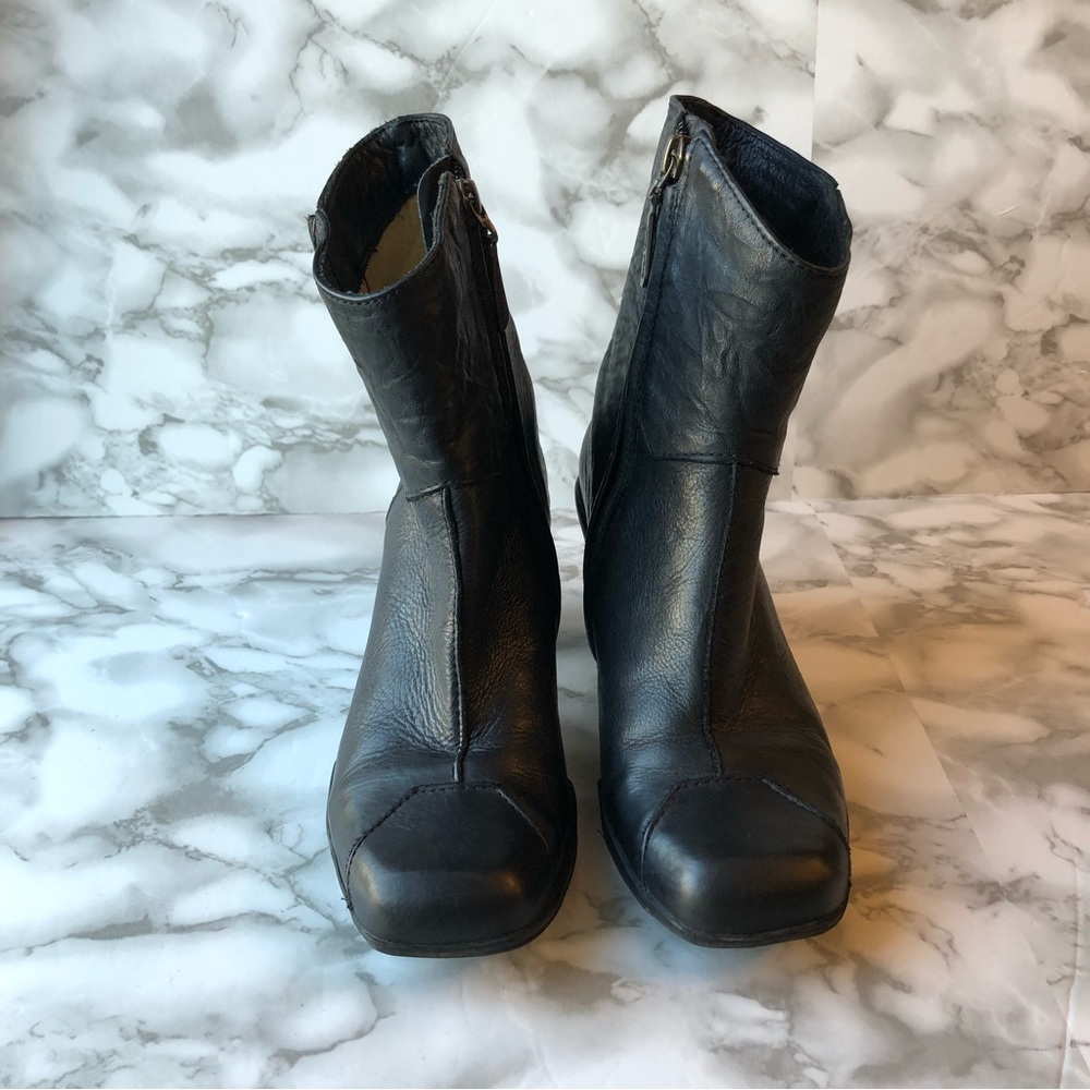 Sergio Tomani black leather ladies boots
